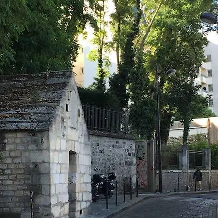 Apartment Superbe Duplex Avec Jardin Partage A Menilmontant